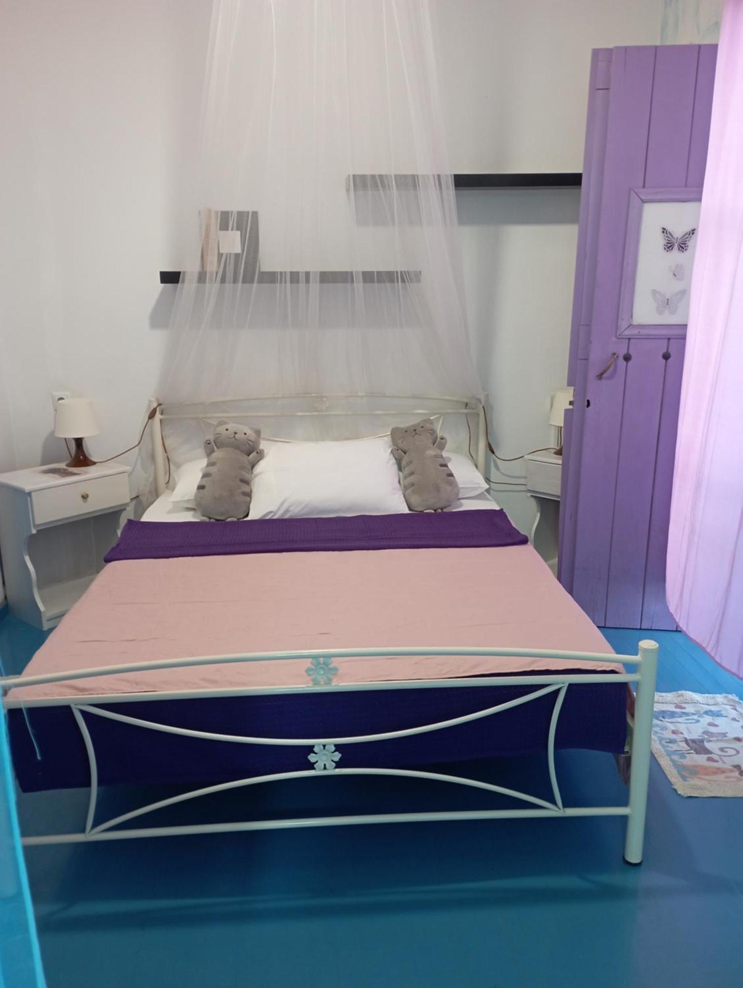 La Gatta Studio Gaios Ruang foto